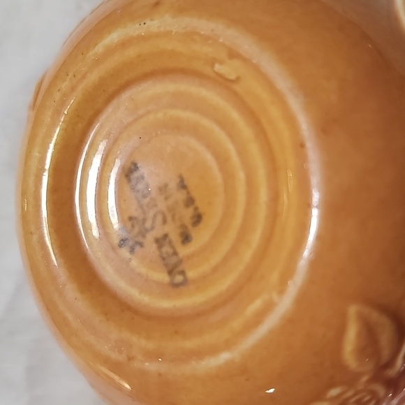 VINTAGE  GENUINE  OVEN SERVE WARE. *  2 -- TOTAL * TST - Picture 3 of 7